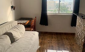 Centro, frente para o sambodromo, privado total, SmarTV, tudo perto